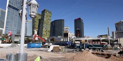 utopia lv|Las Vegas club, theater demolished on Strip .